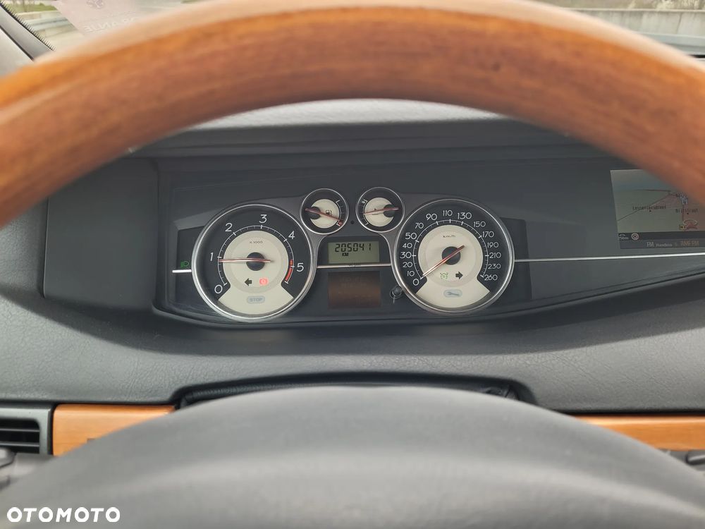 Renault Vel Satis 2.0 dCi FAP Initiale - 12