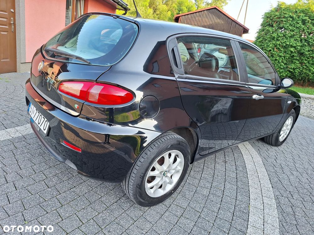 Alfa Romeo 147 - 3