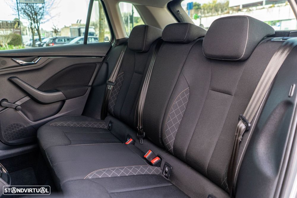 Skoda Kamiq 1.0 TSI Ambition - 35