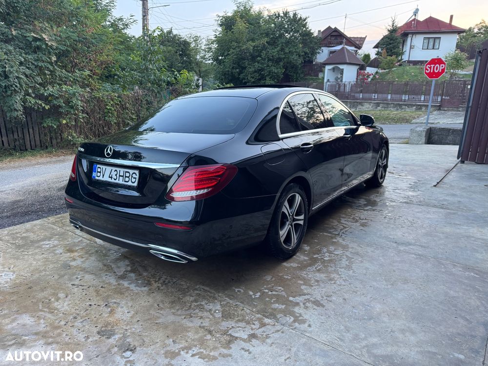 Mercedes-Benz E 220 d 9G-TRONIC - 11