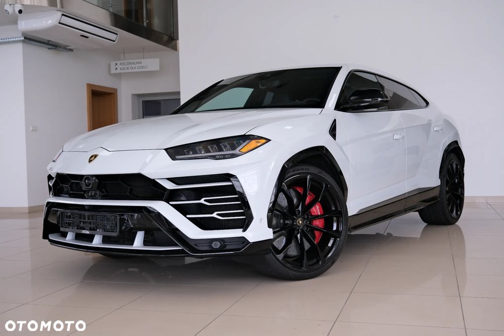 Lamborghini Urus - 10