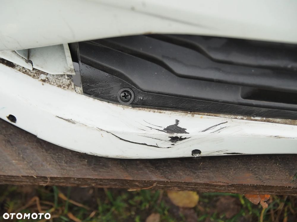 Zderzak przód przedni Renault Clio 4 Lift - 13