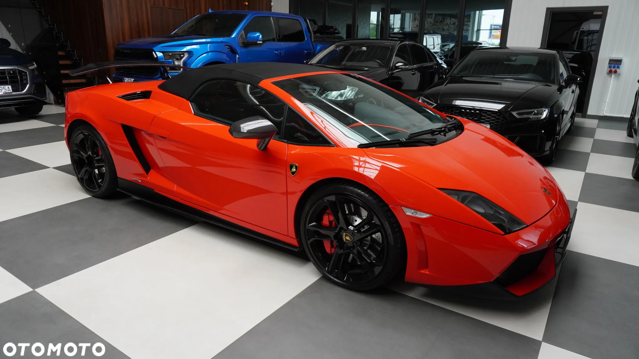 Lamborghini Gallardo LP560-4 Spyder E-Gear - 2