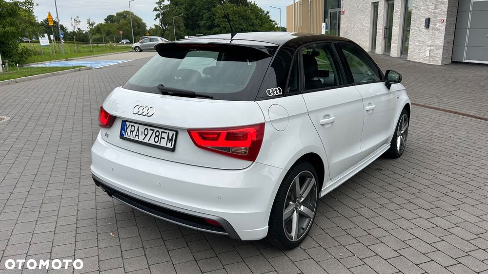 Audi A1 Sportback 1.2 TFSI S line Sportpaket - 10