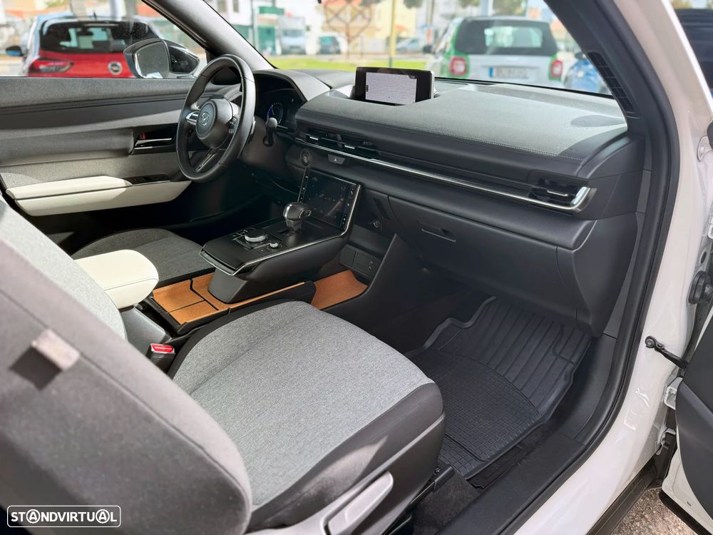 Mazda MX-30 e-Skyactiv Advantage Industrial Vintage - 9