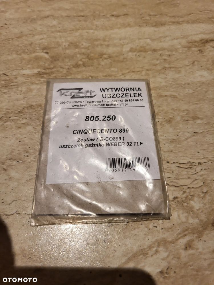 ZESTAW USZCZELEK GAZNIKA FIAT  CINQUECENTO   899 Weber 32 TLF - 2
