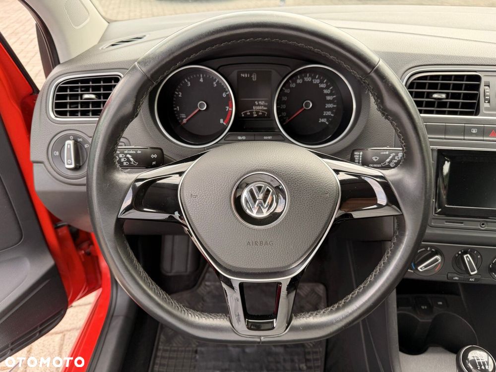 Volkswagen Polo - 16
