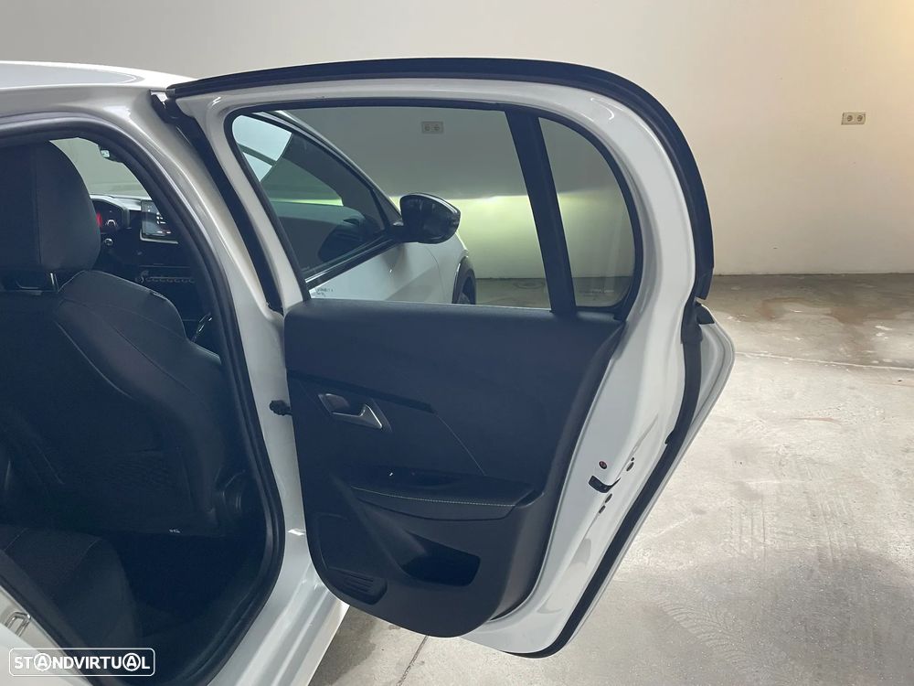 Peugeot 208 1.2 PureTech GT Line - 14