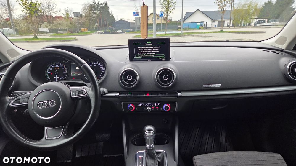 Audi A3 Sportback - 8
