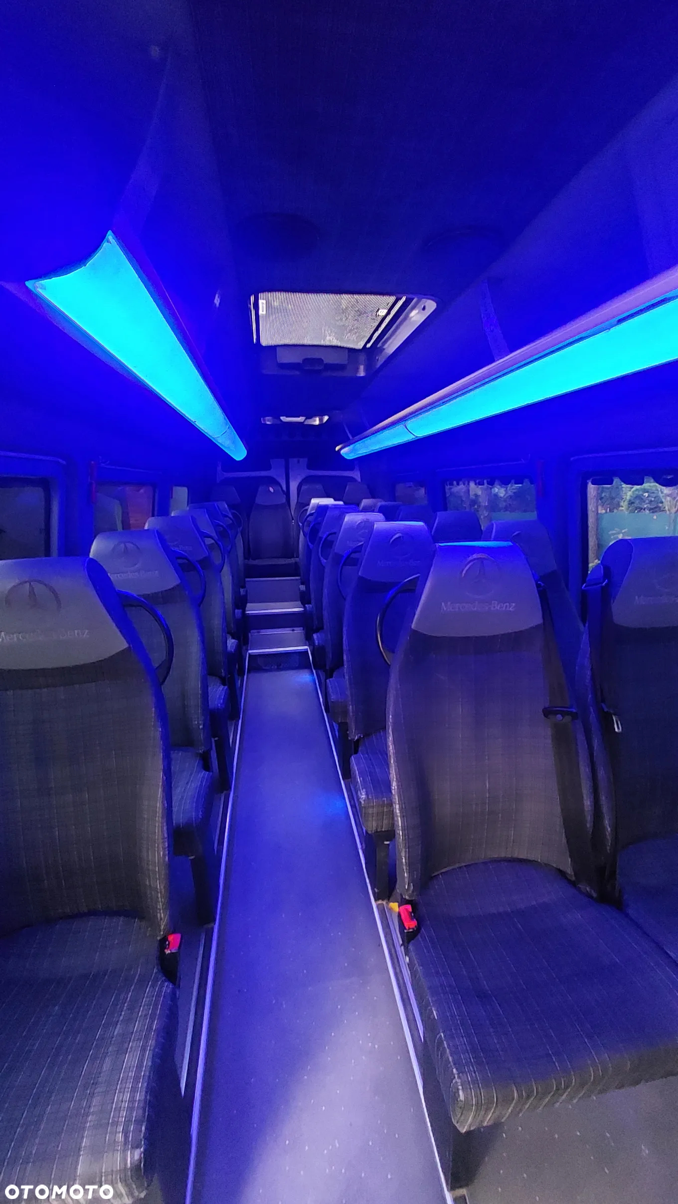 Mercedes-Benz Sprinter - 9