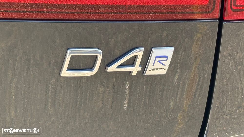 Volvo V90 2.0 D4 R-Design Geartronic - 35