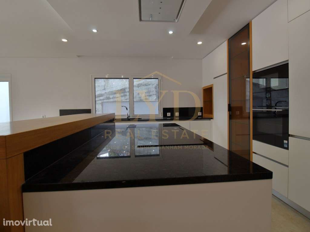 Moradia T3 + 1 Recezinhos (S.Mamede) - Grande imagem: 5/26