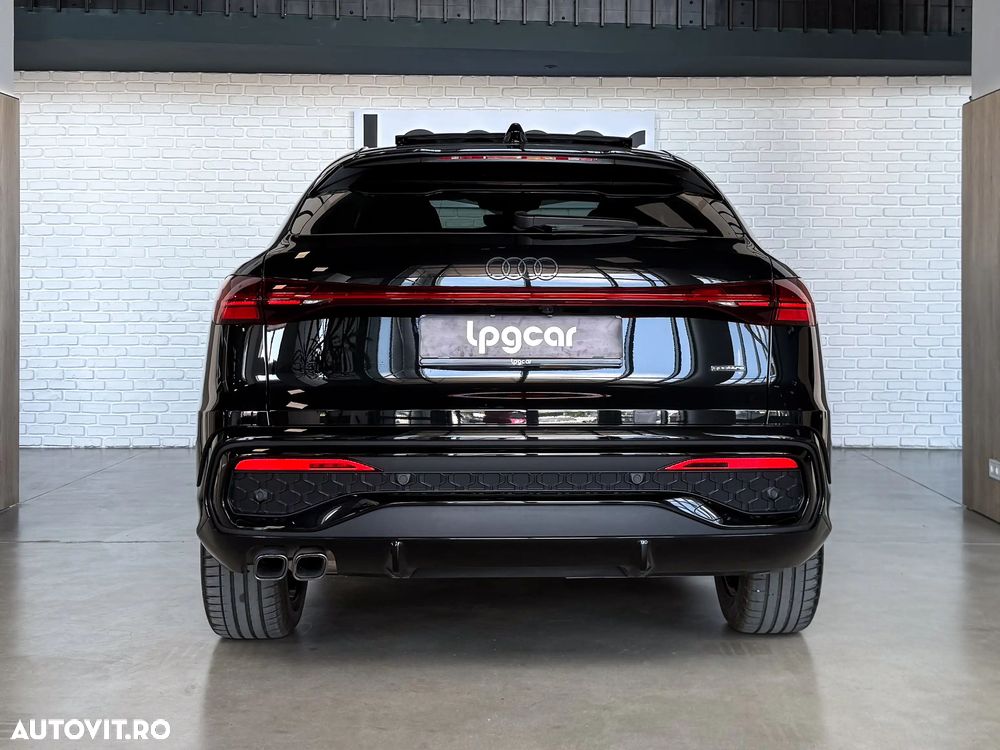 Audi Q5 Sportback - 12