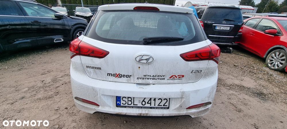 Hyundai i20 - 11