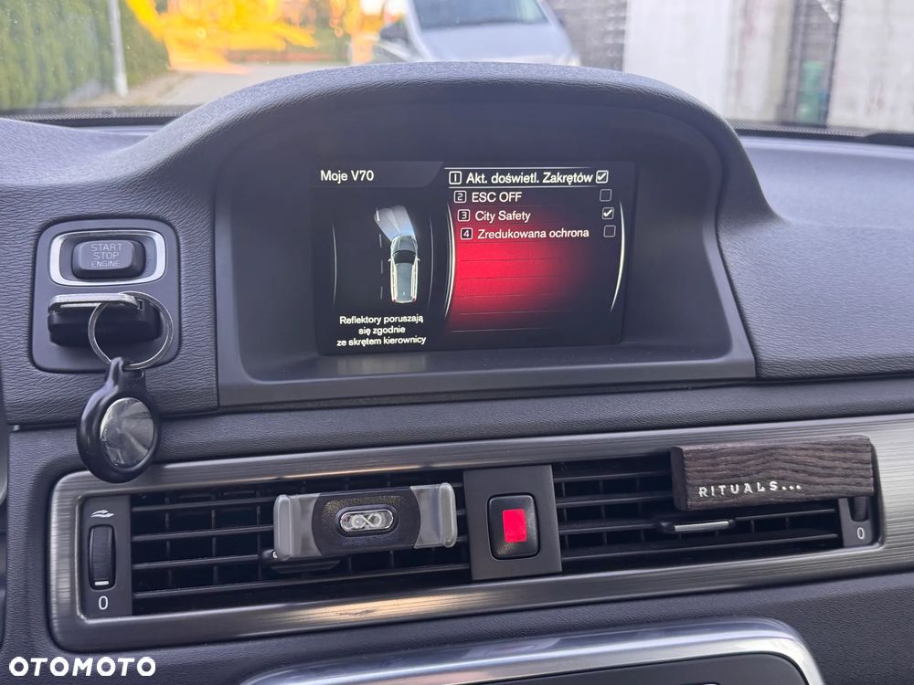 Volvo V70 D4 Drive-E Momentum - 24