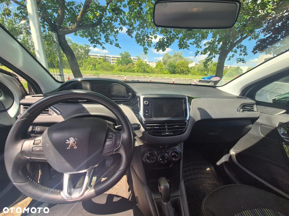 Peugeot 208 1.2 PureTech Style - 2