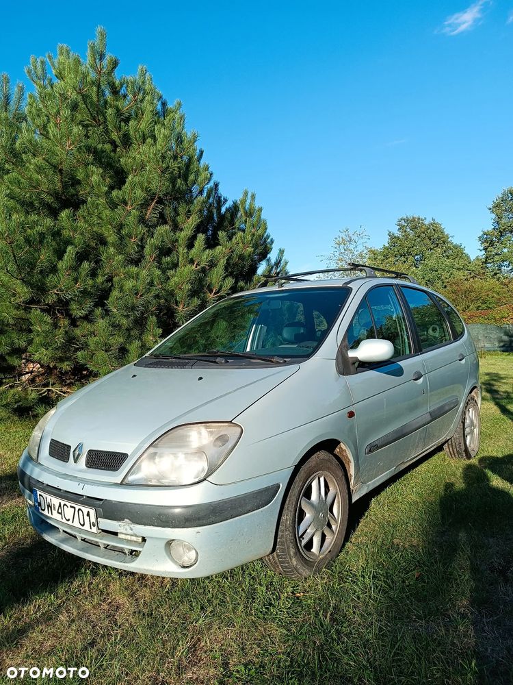 Renault Scenic - 1