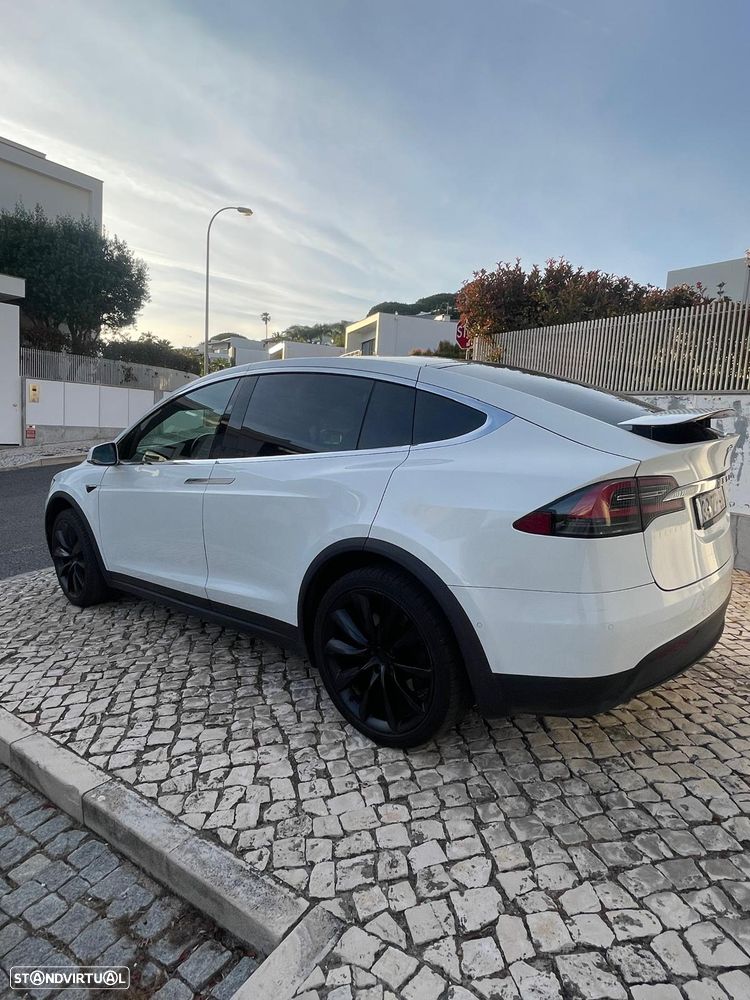 Tesla Model X 100 kWh Long Range Plus AWD - 2