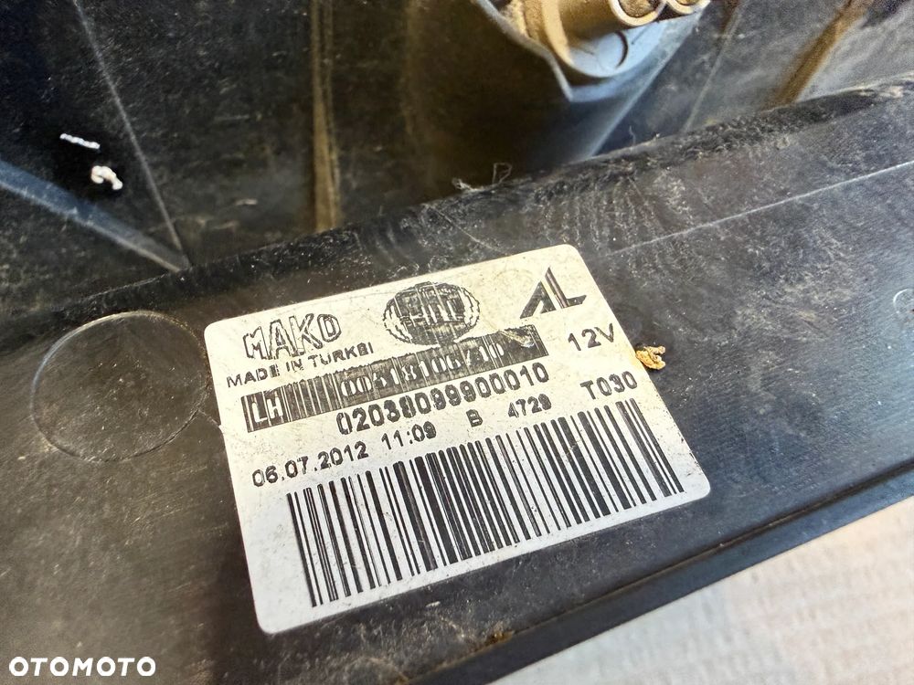 Lampa Fiat Doblo II prawa lewa tył tylna OE - 3
