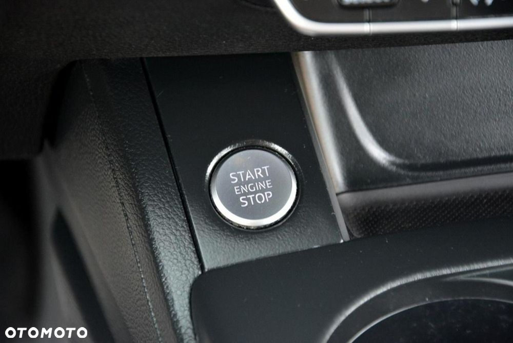 Audi A4 Avant 2.0 TDI ultra S tronic sport - 29
