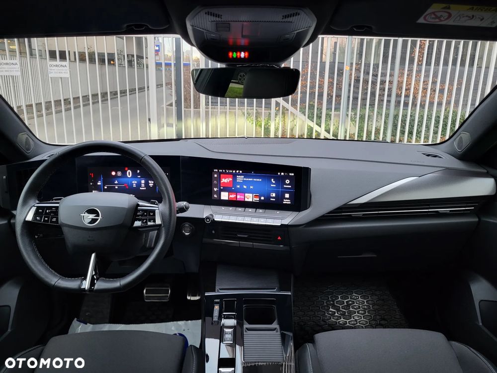 Opel Astra VI Sports Tourer 22 - 10