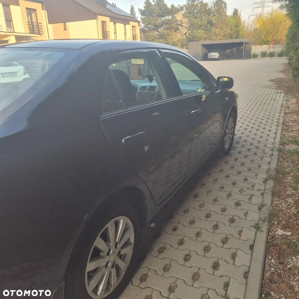 Toyota Corolla 1.6 Luna - 4