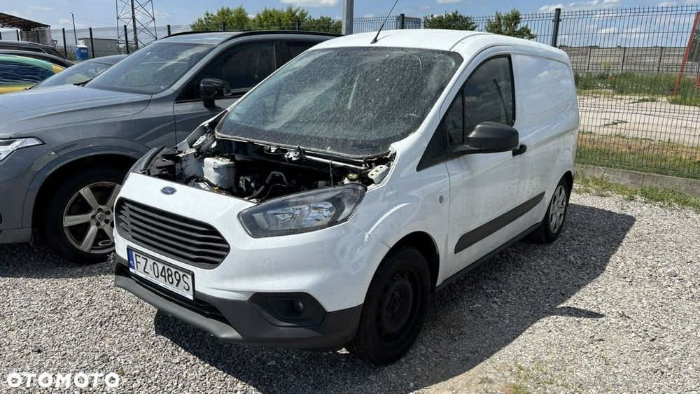 Ford Transit Courier - 1