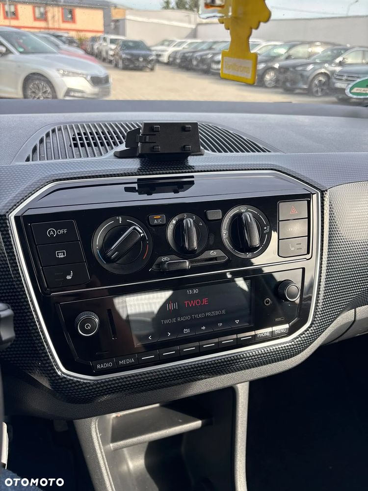 Volkswagen up! - 16