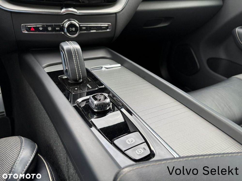 Volvo XC 60 - 16