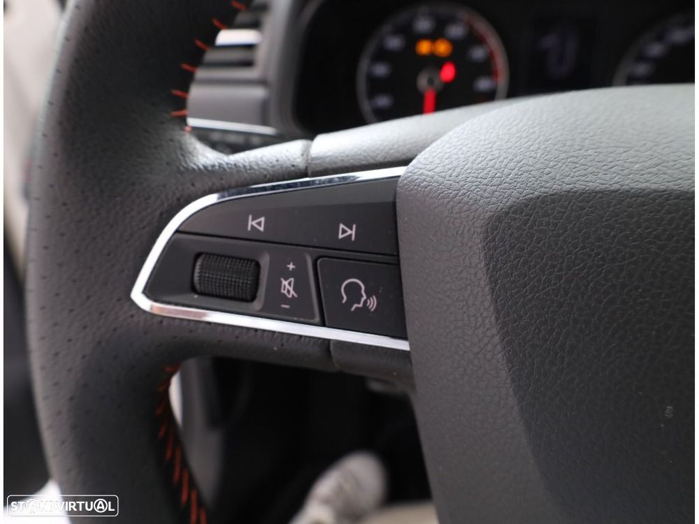 SEAT Arona 1.0 TSI FR - 31