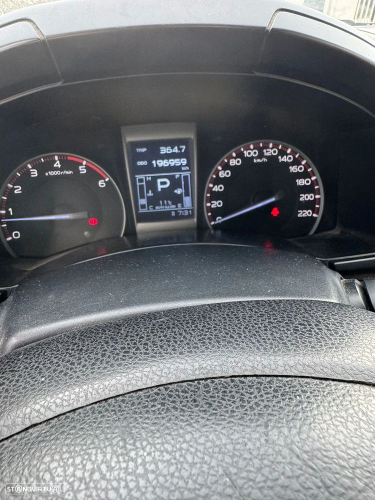 Isuzu D-Max 4x4 Cabine Dupla Auto Premium - 8