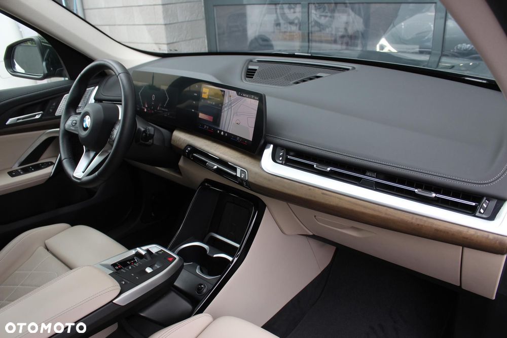 BMW X1 sDrive18i xLine - 7