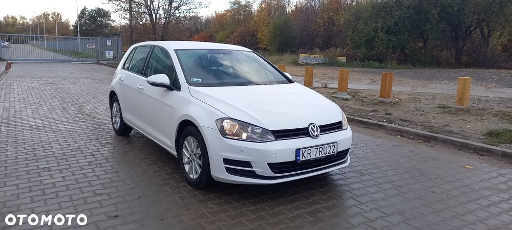 Volkswagen Golf - 1