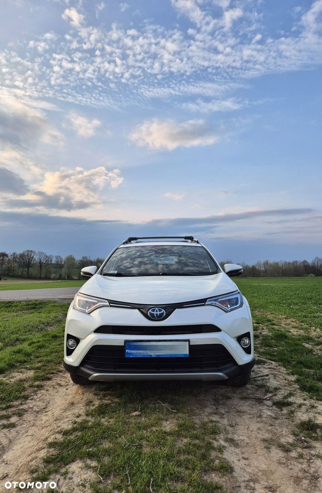 Toyota RAV4 Hybrid Style 4x4 - 1