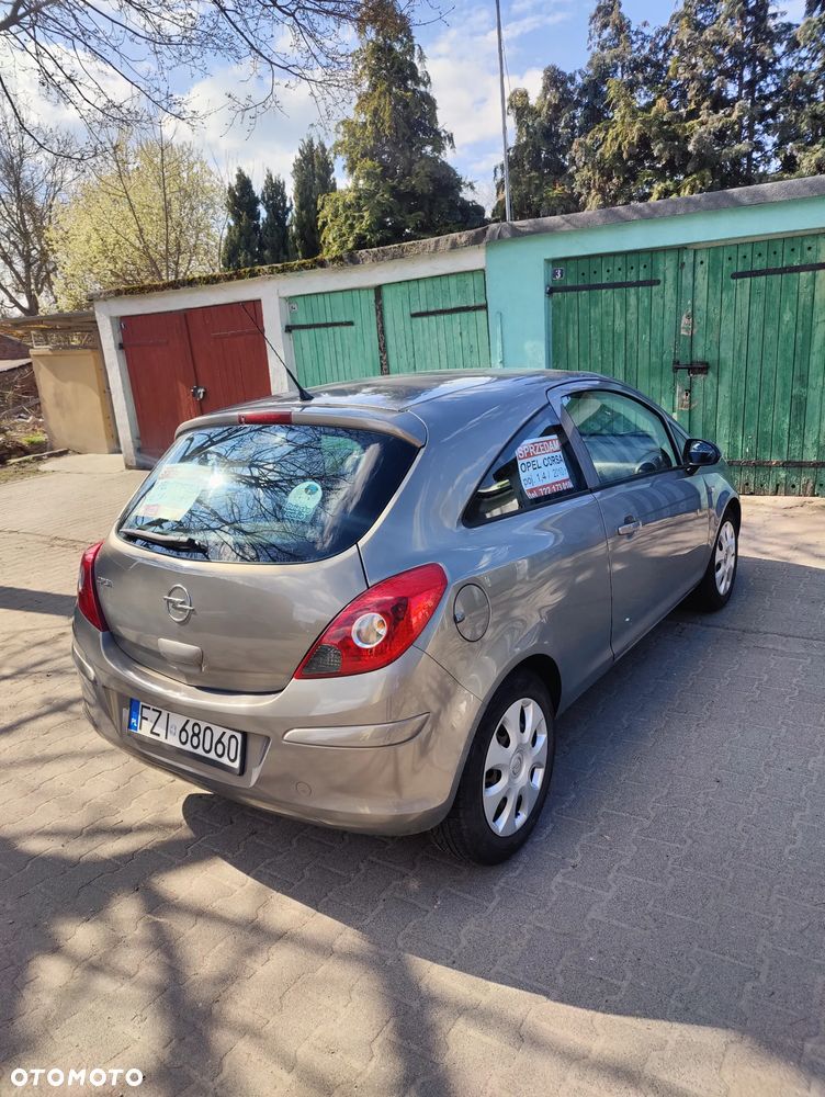 Opel Corsa 1.4 16V Graphite - 3