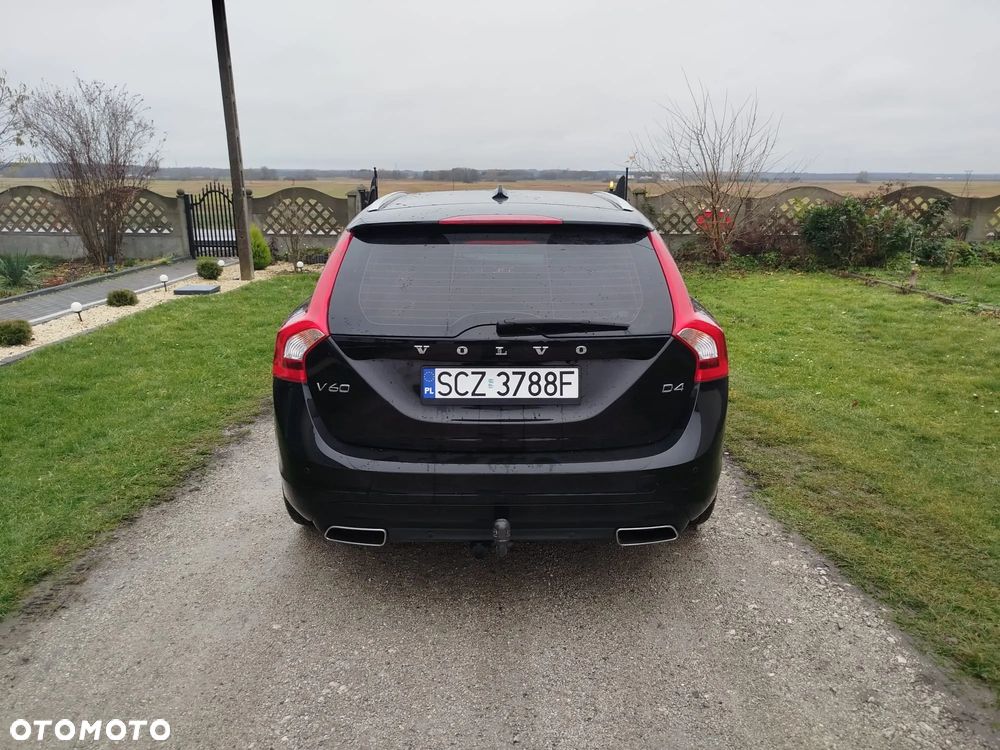 Volvo V60 D4 Geartronic Summum - 12