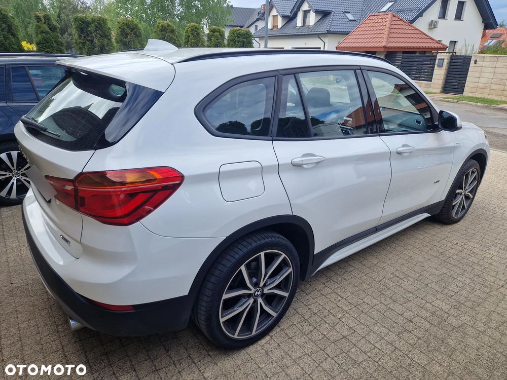 BMW X1 xDrive18d Sport Line sport - 3