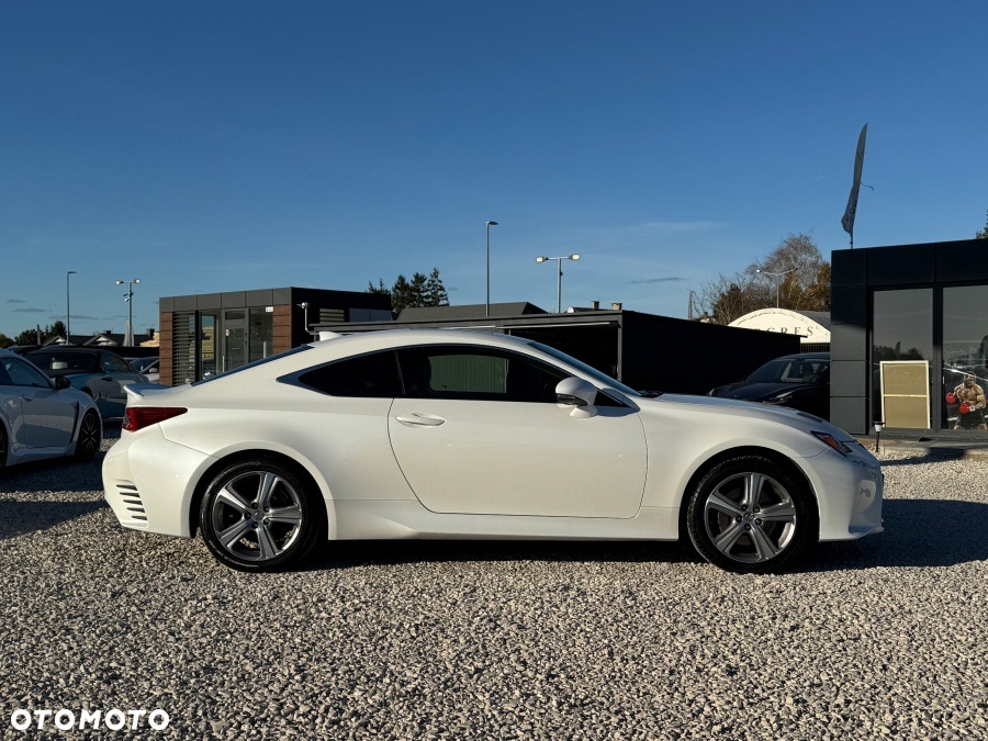 Lexus RC - 3