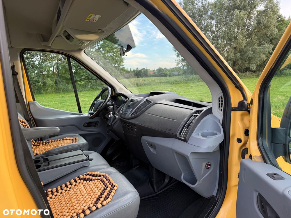Ford Transit - 13
