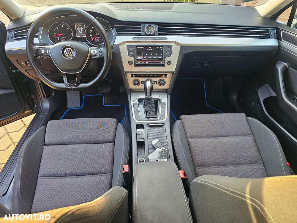 Volkswagen Passat Variant 1.6 TDI (BlueMotion Technology) DSG Comfortline - 8