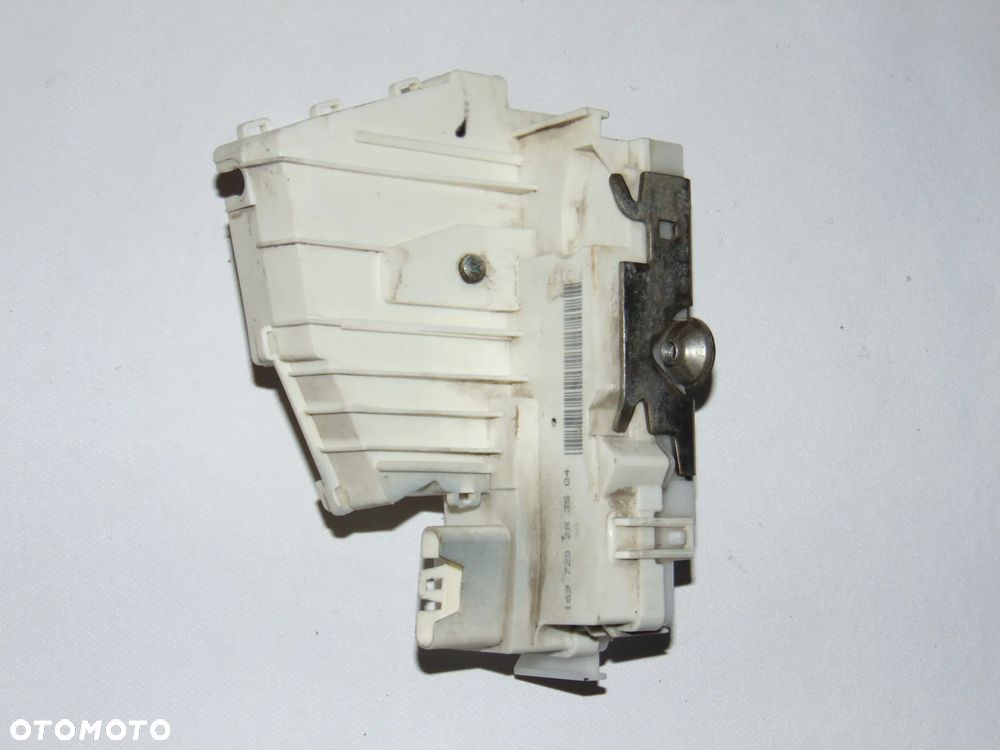 Zamek przedni przód prawy pasażera 1697202835 Mercedes W169 W245 A B Klasa 04-08r - 7