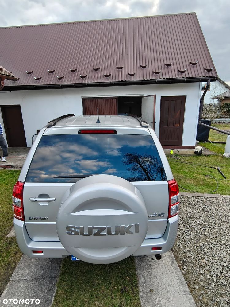 Suzuki Grand Vitara 2.4 Premium - 4