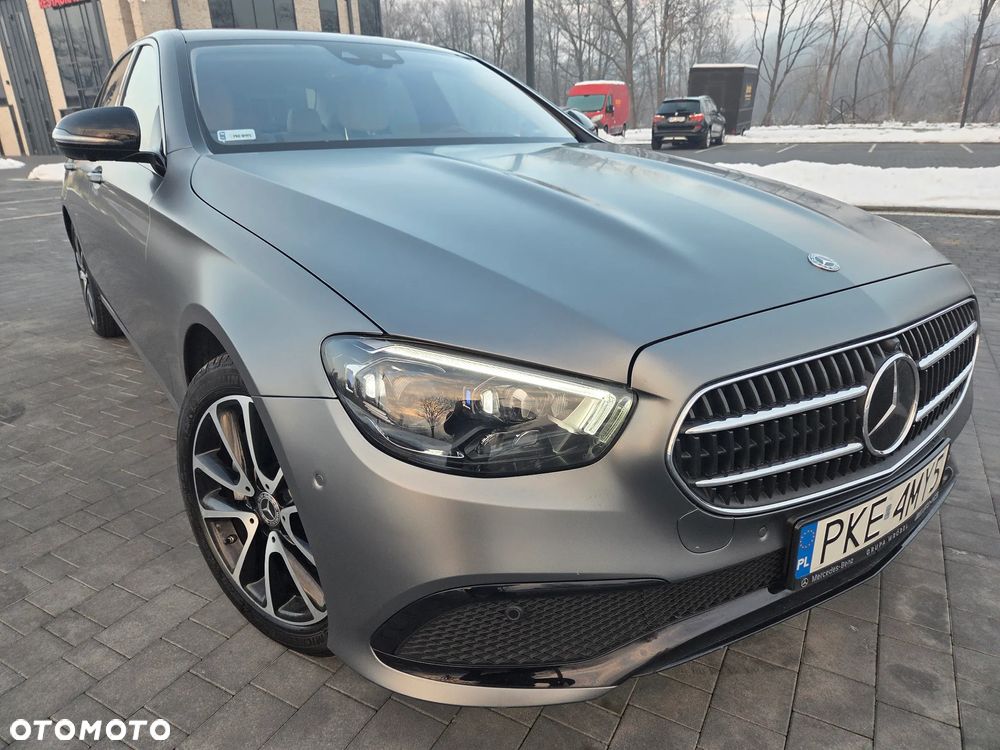 Mercedes-Benz Klasa E 300 d 4-Matic Exclusive - 3