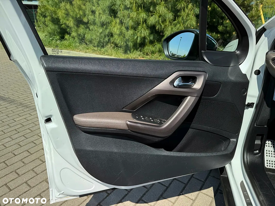 Peugeot 2008 120 VTI Allure - 23