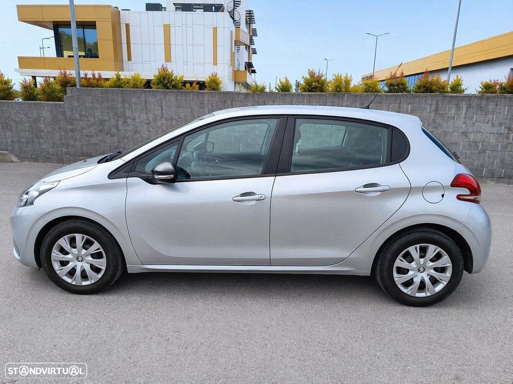 Peugeot 208 1.5 BlueHDi Allure - 5