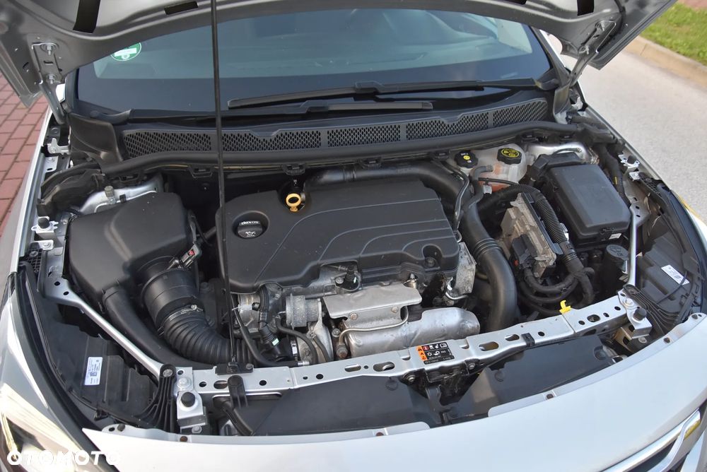 Opel Astra 1.4 Turbo Dynamic - 38