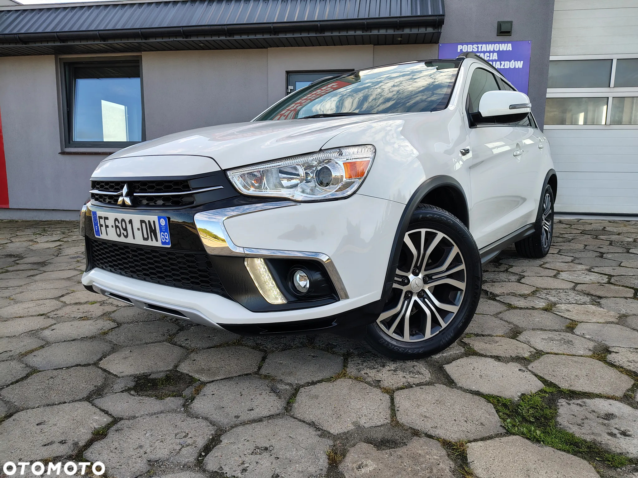 Mitsubishi ASX 1.6 2WD Comfort Edition - 2