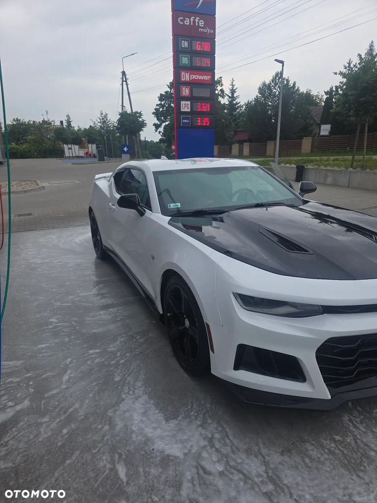 Chevrolet Camaro - 2