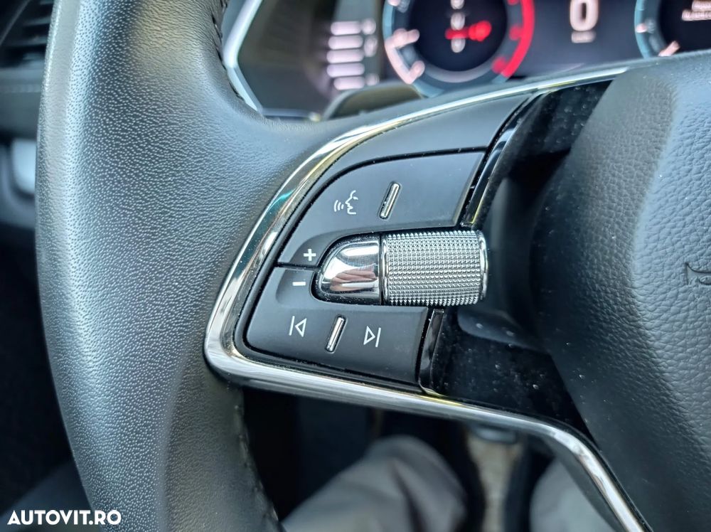 Skoda Octavia 2.0 TDI DSG Style - 31