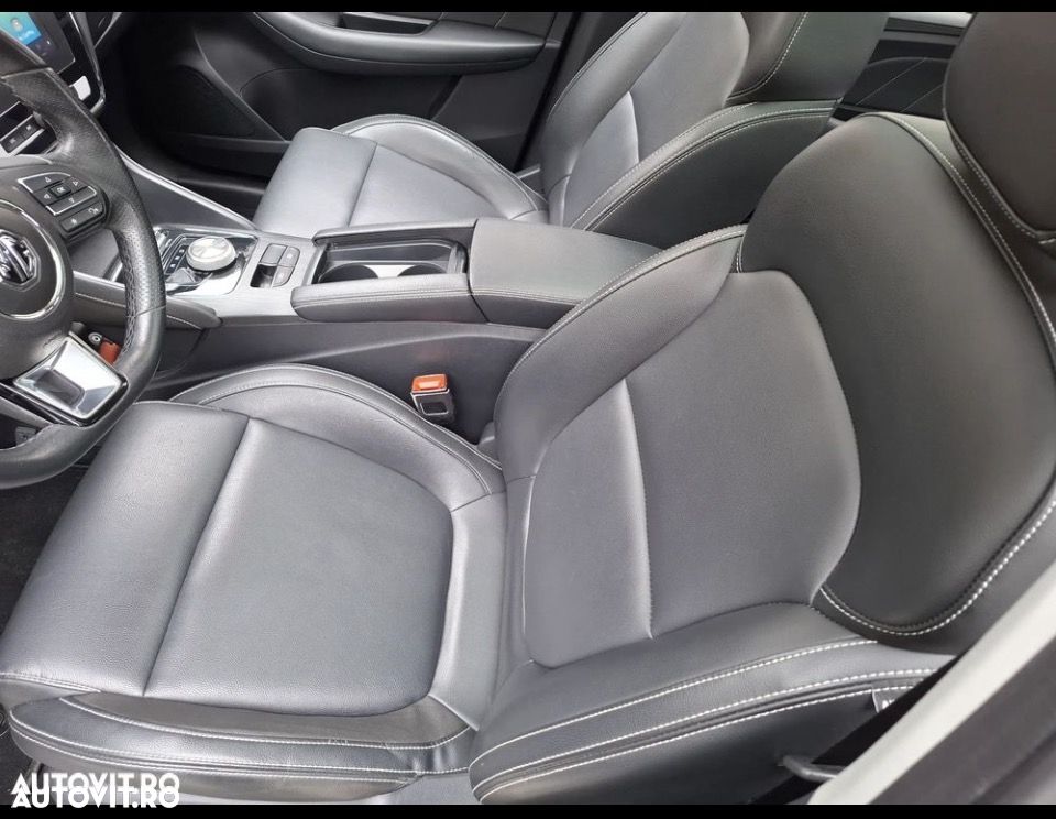 MG ZS EV Luxury - 24